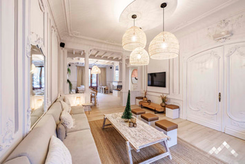 Villa de luxe à Vielsalm pour 24 personnes et 2 chiens avec jacuzzi, sauna et salle de jeux