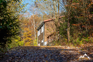 Chalet in het bos in Manhay voor 15 personen (+1 baby) met zwembad, sauna en kicker