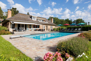 Cottage de luxe à Rochefort pour 13 personnes (+2 bébés) avec piscine, billard et kicker