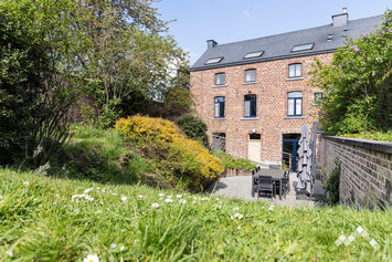 Maison de vacances à Rochefort pour 12 personnes (+ 3 bébés) et 2 chiens avec kicker, module de jeux et abri vélos