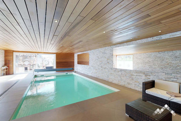 Gîte de luxe à Stavelot pour 8 adultes et 1 enfant avec piscine intérieure et sauna 